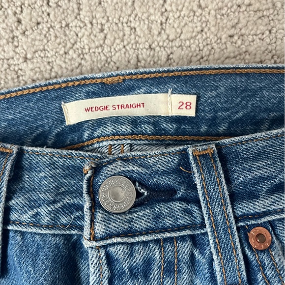 Levi’s wedgie straight jeans - Picture 4 of 5